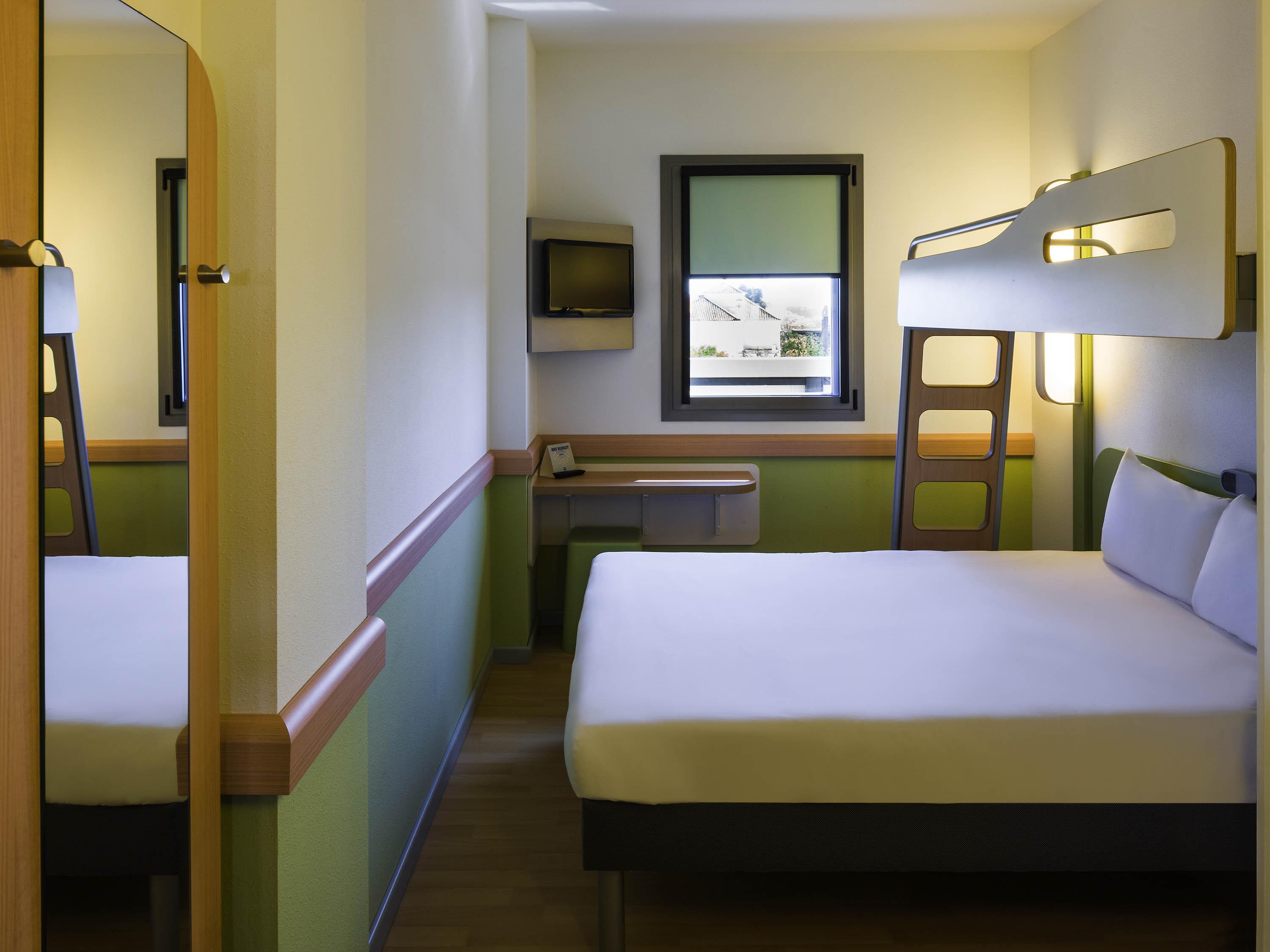 Ibis Budget Sevilla Aeropuerto Екстер'єр фото