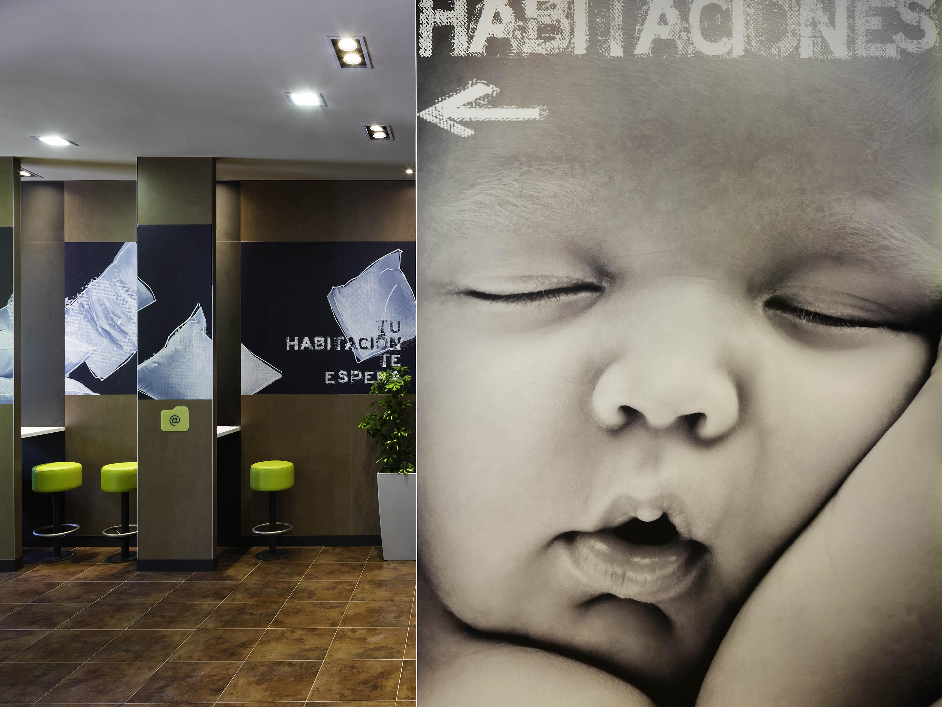 Ibis Budget Sevilla Aeropuerto Екстер'єр фото