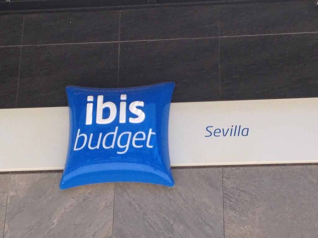 Ibis Budget Sevilla Aeropuerto Екстер'єр фото