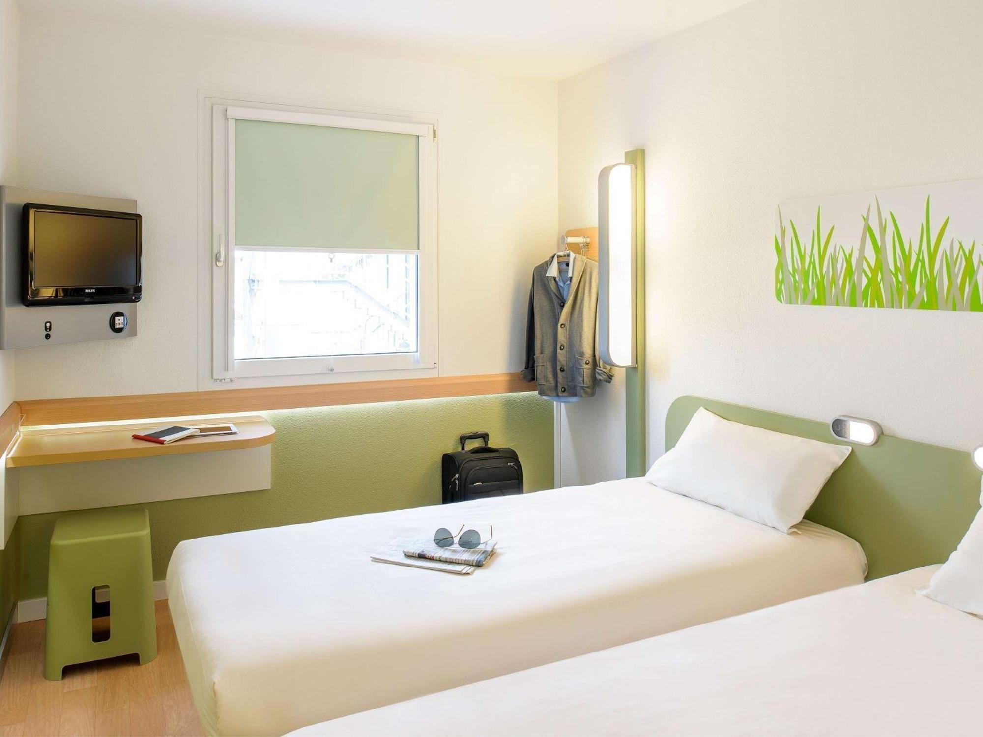 Ibis Budget Sevilla Aeropuerto Екстер'єр фото