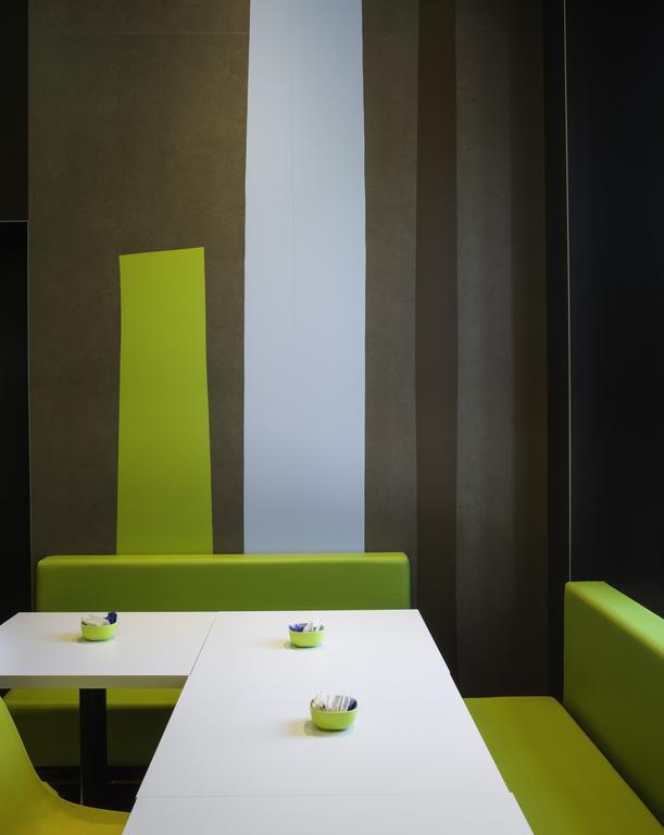Ibis Budget Sevilla Aeropuerto Екстер'єр фото